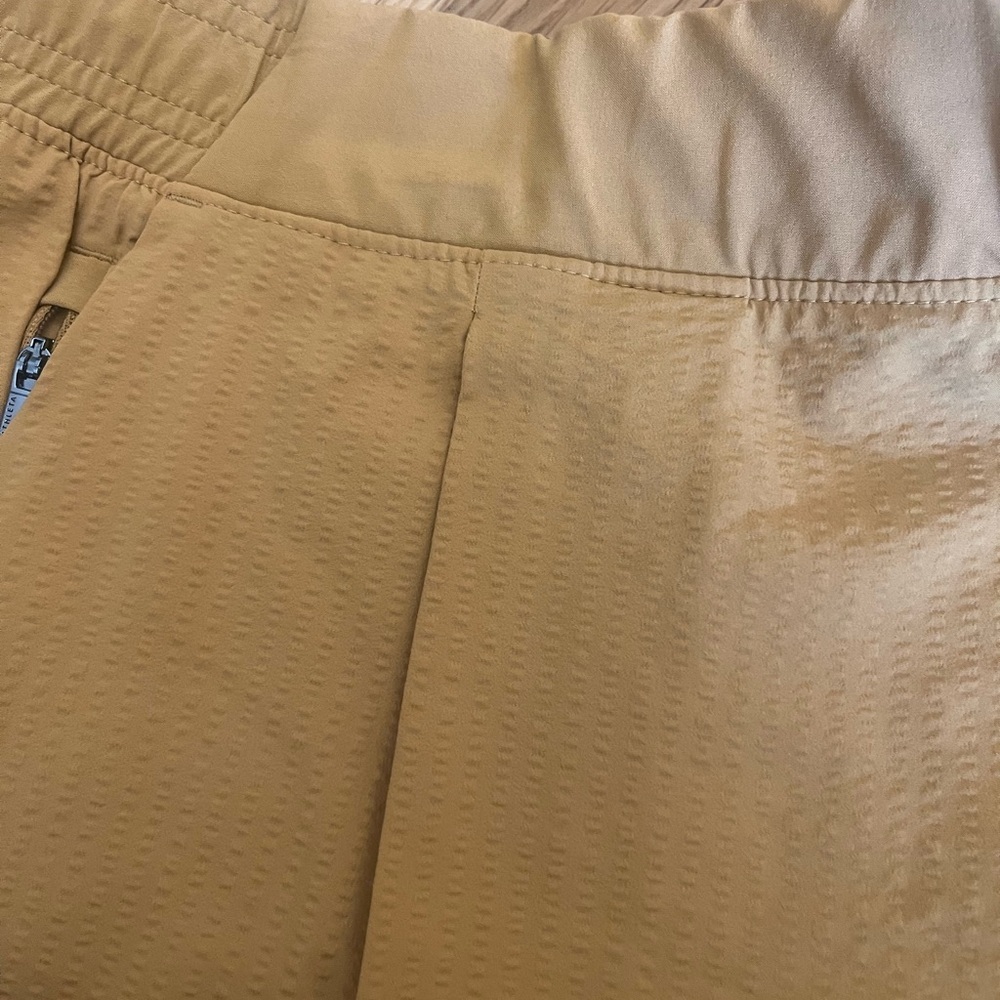 Athleta mustard yellow Size 14 Textured Brooklyn Short - Picture 5 of 9